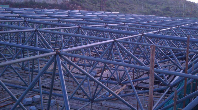 海西概述网架加工中对钢材的质量的过细恳求